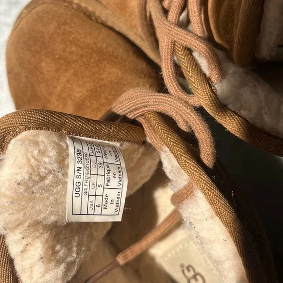 UGGs Neumel Chukka Boots - Picture 7 of 8